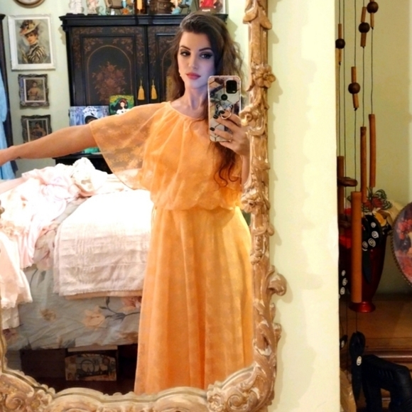 🧡 Rare Vintage 1970 ILGWU NWT Romantically orange hostess full length dress - Picture 7 of 10